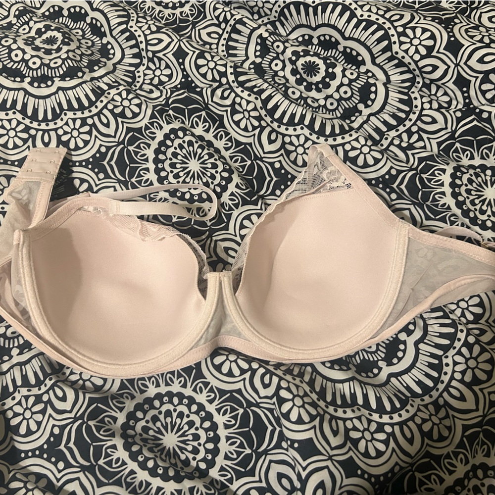 Natori bra - Picture 2 of 3